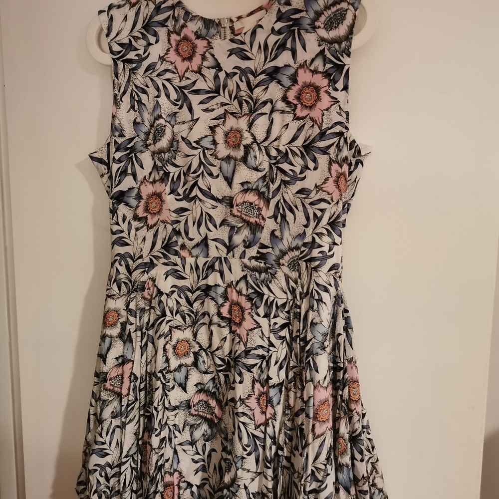 2/$25 Womens Floral Dress